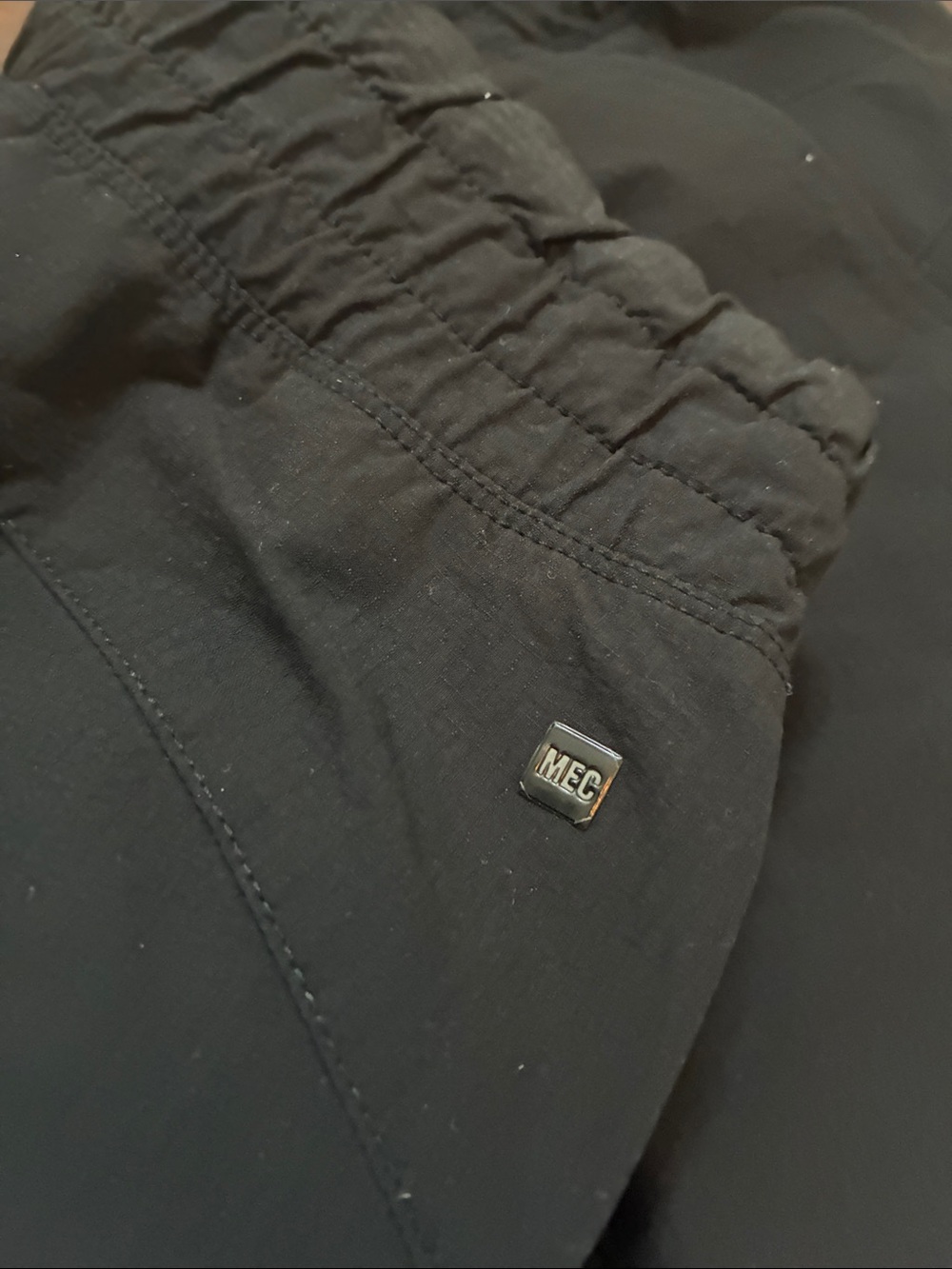 MEC Woman’s Jogger/ Hiking Pants - Picture 4 of 9